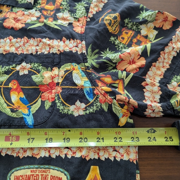 Tommy Bahama Disney Parks Enchanted Tiki Room Silk Shirt Size Large Pre Owned - Picture 8 of 9